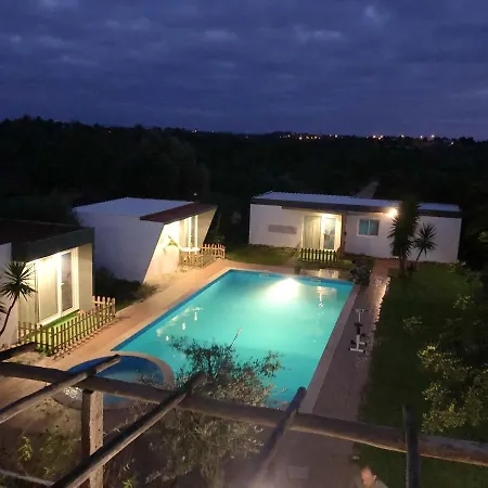 One Bedroom Bungalow With Shared Pool Enclosed Garden And Wifi At *